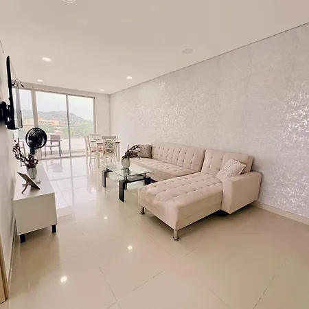 Apartamento A Pasos Del Mar Departamento Con Piscina 360